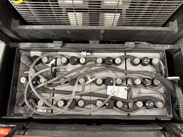 Kézi emelő Toyota SPE 160 L - TRIPLEX 5,4 m - 1049 Bts. !!!!!!