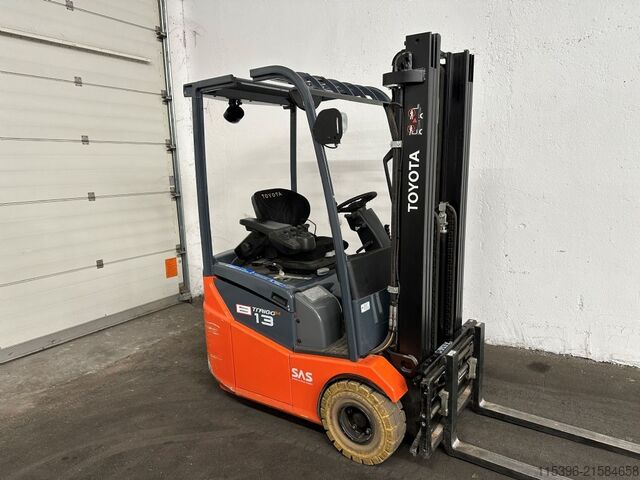 Elektromos háromkerekű targonca Toyota 7FBEST13 - TRIPLEX 4,7 m - 775 Stunden !!!!
