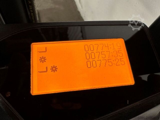 Elektromos háromkerekű targonca Toyota 7FBEST13 - TRIPLEX 4,7 m - 775 Stunden !!!!