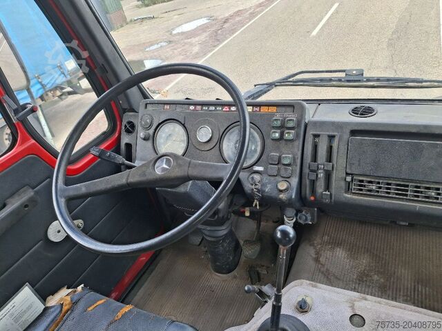 Tűzoltóautó MERCEDES-BENZ 1017