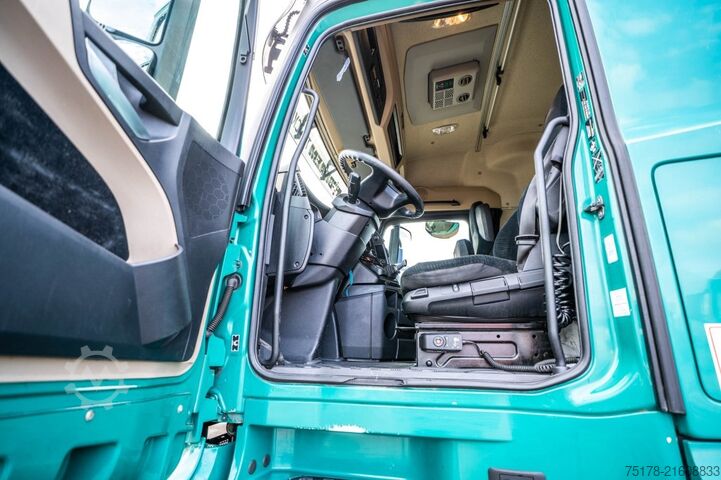 Bâche MERCEDES ACTROS 2545-6x2+VOITH