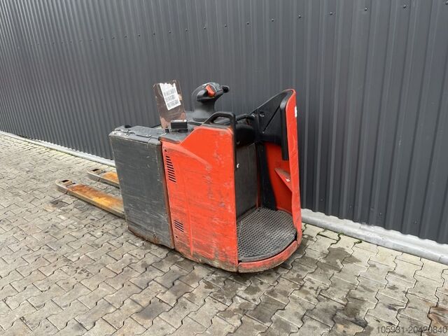Carrello elevatore basso Linde T25SP-02