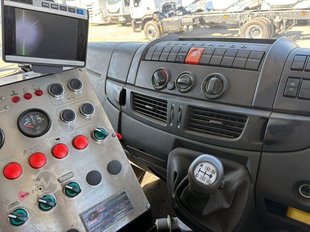 Lkw mit kommunalem Aufbau Iveco Eurocargo 100E18K