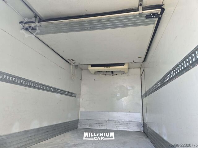 Furgone isotermico frigorifero Iveco DAILY 60-15 CELLA 4,40 SPONDA FRC