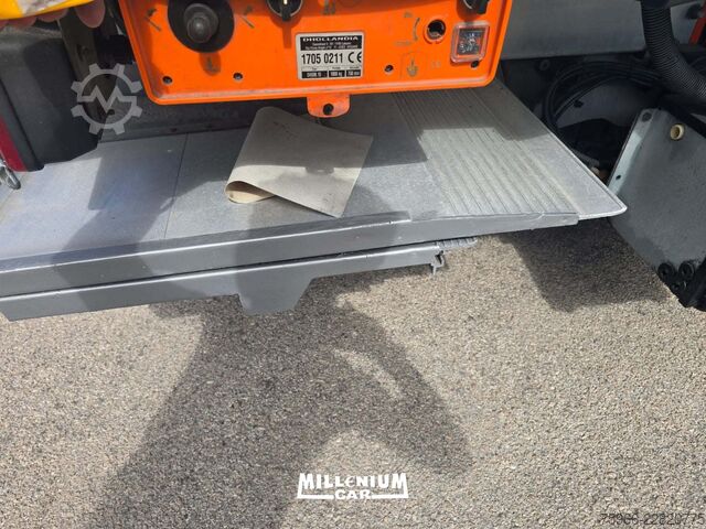 Furgone isotermico frigorifero Iveco DAILY 60-15 CELLA 4,40 SPONDA FRC