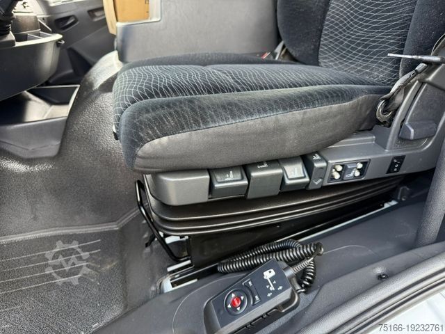 Chladírenský vůz MERCEDES-BENZ ATEGO 1324 L Kühlkoffer 7,40 m LBW 1,5 T*THERMO