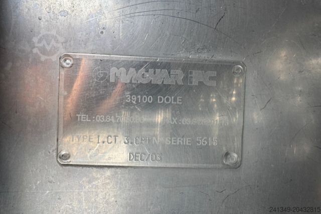 Cisterciski kamion MAN TGS 26.440 6x2 Isoliert Milchtank 3 Kammern