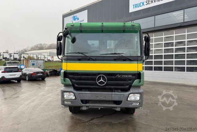 Autocarro ribaltabile MERCEDES-BENZ Actros 3246 8x4 Moser