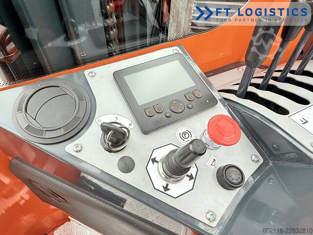 Wózek widłowy czterokierunkowy Combilift C4000 DIESEL TRIPLEX 6800 AIR CONDITION
