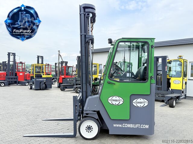 Wózek widłowy czterokierunkowy Combilift CB4000 GAS TRIPLEX 6800 POSITIONER CABIN