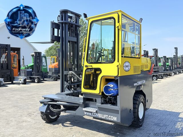 Wózek widłowy czterokierunkowy Combilift C5000L GAS DUPLEX 4550MM FULL CABIN