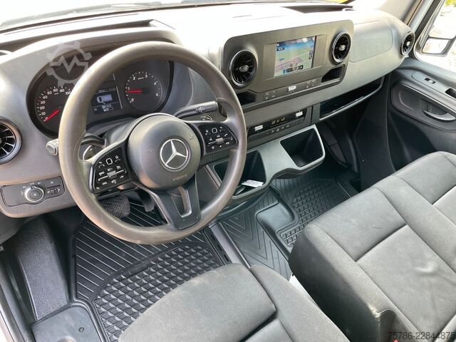 Magas tetős furgon MERCEDES-BENZ Sprinter 316 CDI L2H2/ Autom./ AC/ Navi/ AHK 3.5