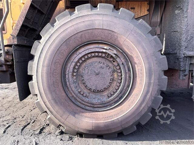  Komatsu WA600-8E0