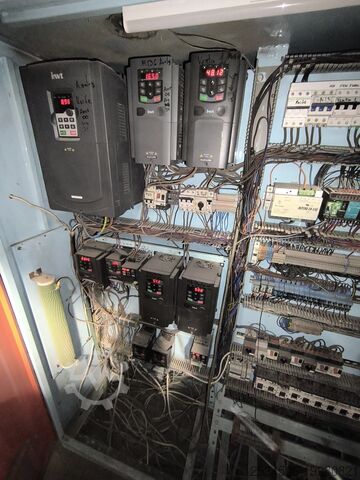 Paper cutting machine Valmet-Strecker Synchro Sheeter