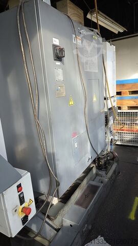 Vertical machining center OKUMA MB-46 VAE A-Achse