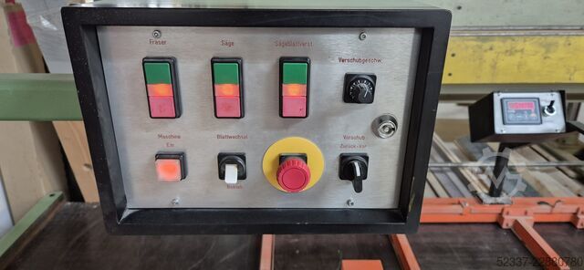 Fierăstrău pentru furnir cu cap de rindeluire și afișaj Langzauner LZ 5/2E - 3050