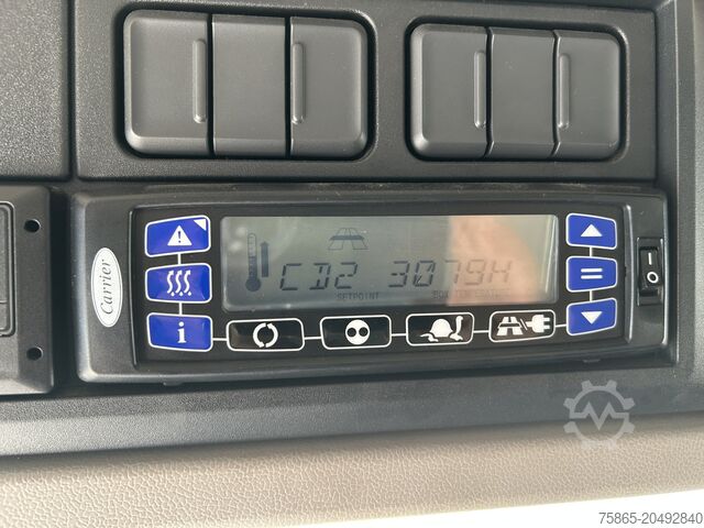 Gekoeld/bevroren transport DAF CF 260 FA / Carrier Koeler - 30 gr / Chereau Fr...