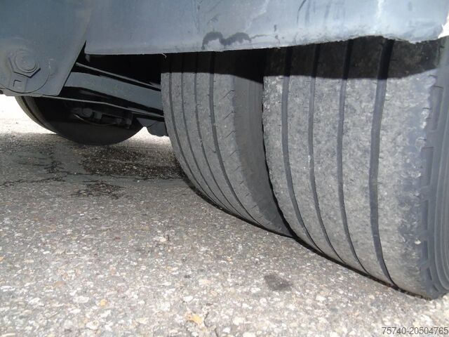 Koffer Van Hool 2 instock + rollers + hydra + 3.04 height