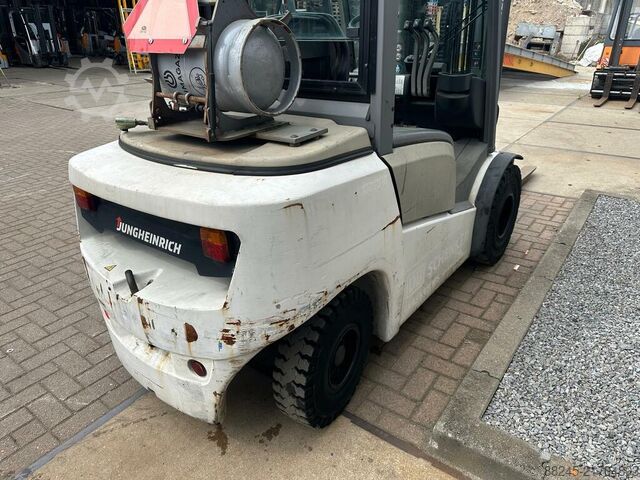 VS-22838 LPG triplex heftruck Jungheinrich TFG 430 JUNGHEINRICH TFG 430 GE180-440DZ