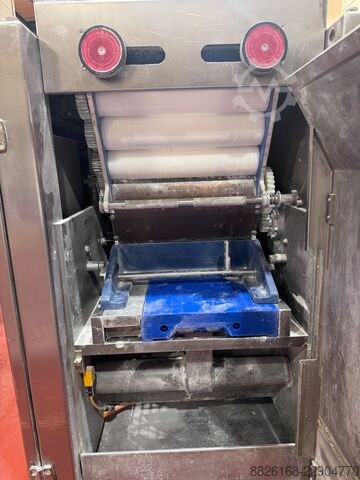 Linie pentru gogoși/hamburgeri/pâinițe König Combiline KCL6 avec station de donut