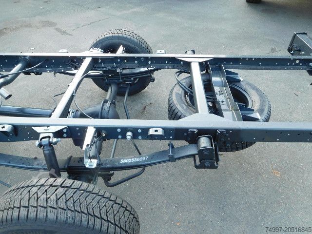 Vrachtwagenchassis IVECO 35S16HA8