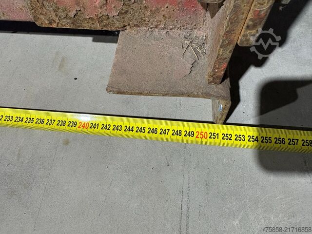 Vyrovnávací blok sonstige Ausgleichsbock für gekröpften Tieflader