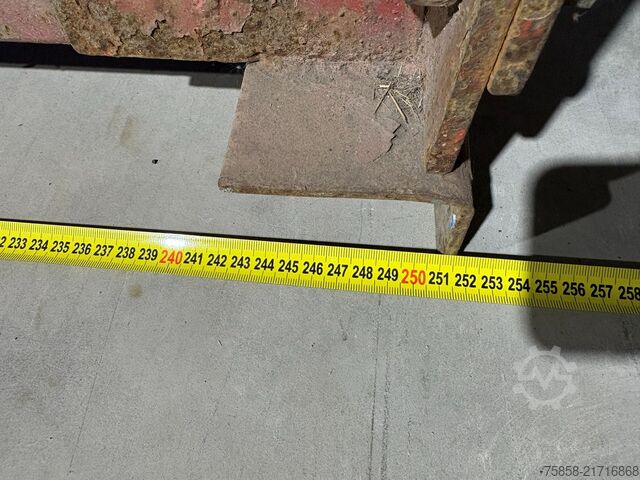 Låglastarsläpvagn sonstige Ausgleichsbock für gekröpften Tieflader