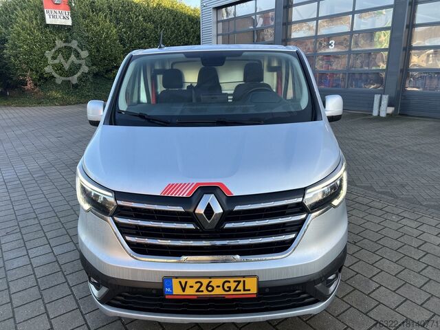 Furgonetă Renault Trafic E-Tech EXCLUSIVE L2H1 54 kw /CAMERA / BA...