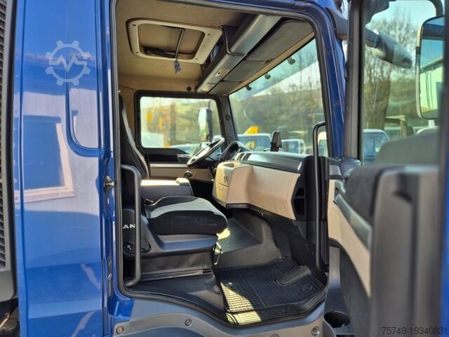 Furgon samochodowy do przewozu aut man TGL 8.220 BL Autotransporter Euro 6 AHK