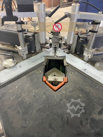 Presa za ugaone spojeve za izradu aluminijumskih prozora elumatec EP 124