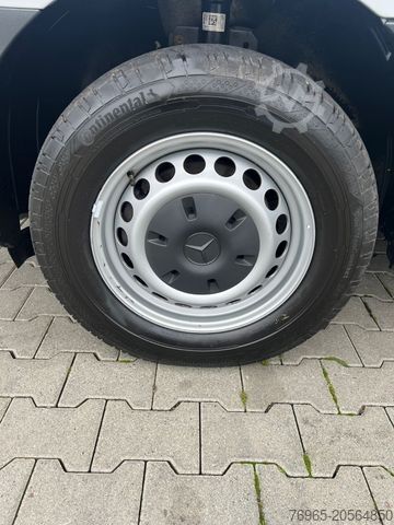 Skåpbil MERCEDES-BENZ Sprinter 314 AUTOMATIK NAVI TOTWINKEL KAMERA LED