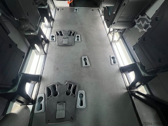 Minibusz VOLKSWAGEN Crafter 2.0 Tdi Maxi 9 Sitze Lift Engine Broken