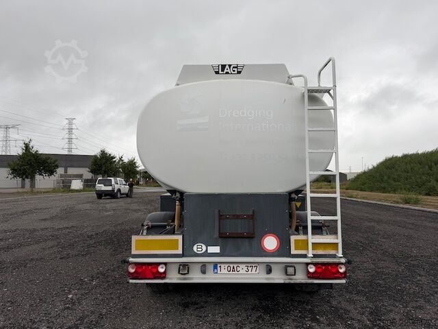 Ciężarówka cysterna Mercedes-Benz Actros 3341
