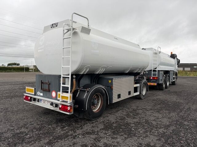 Ciężarówka cysterna Mercedes-Benz Actros 3341