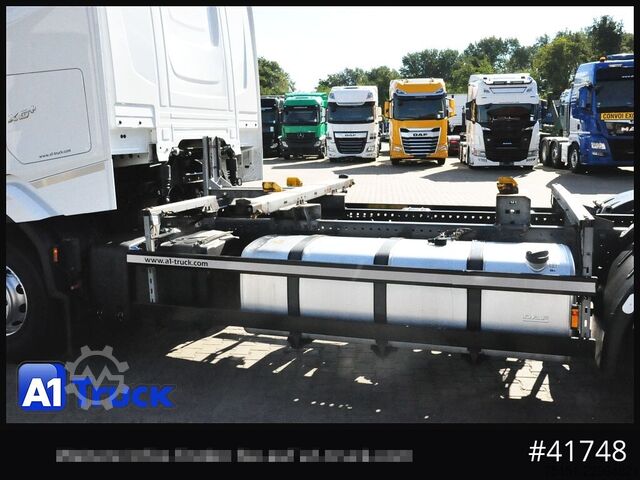 Lastbil med utbytbar kaross DAF XG+ 480 FAN Intarder Lenkachse, Steering Axle