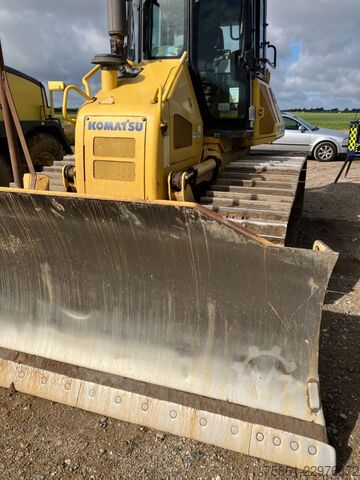 Vält KOMATSU D 51 PX-22