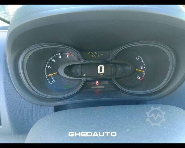 Minibusz OPEL Vivaro II 29 E6 2016 - Vivaro 29 L1H1 1.6 bit. 145cv Edition S&S E6