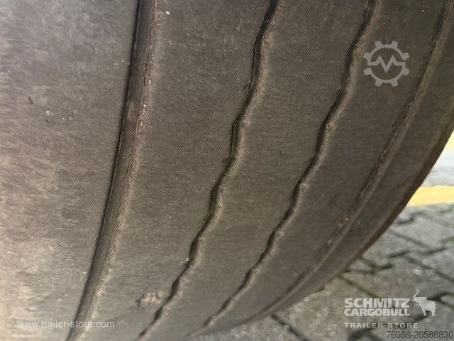 Öppen semitrailer med kapell Schmitz Cargobull Curtainsider Standard Getränke