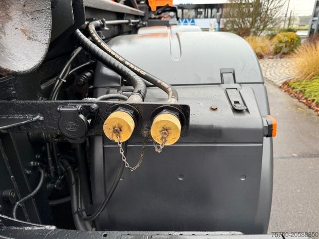 Drugi MAN TGS 33.400 6x6 Blattfederung Original 120500 km