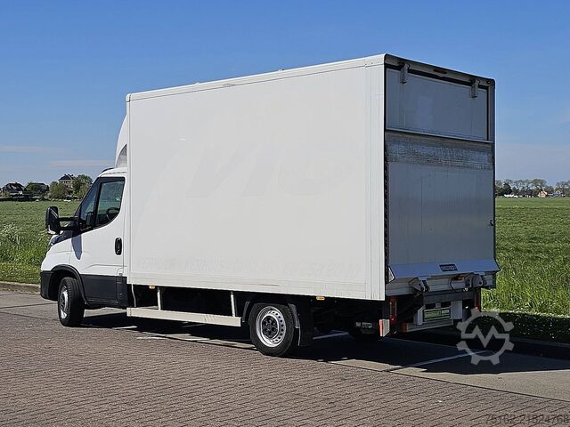 Kuffert IVECO DAILY 35S12 Bakwagen Laadklep!