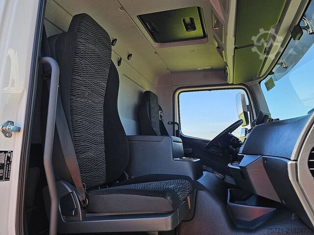 Gesloten bak MERCEDES-BENZ ATEGO 1230