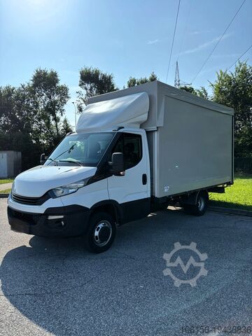 Plachtová dodávka Iveco DAILY 35C18