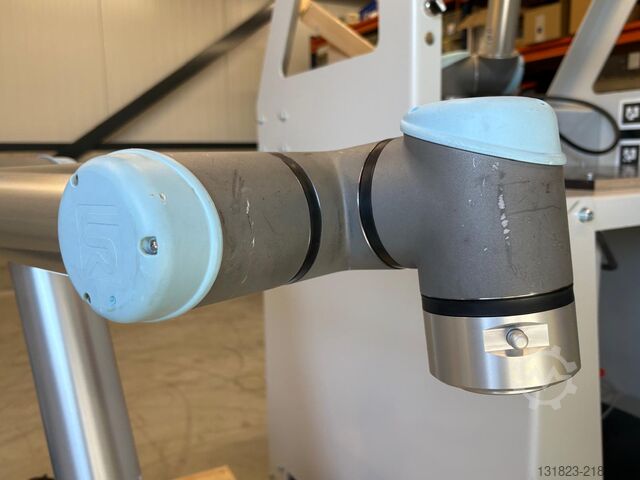 Robô industrial Universal Robots UR10e