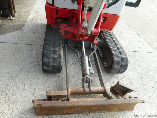 Mini escavatore Takeuchi TB 225 mit POWERTILT