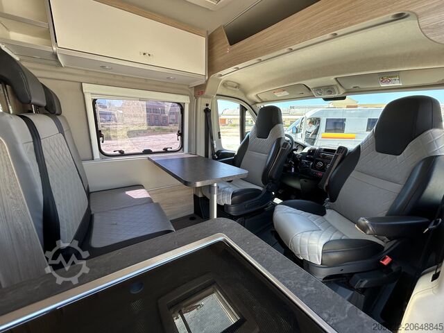 Caravan/camper Fiat Weinsberg Carabus 600 K | 4 Posti Letto | Completamente Attrezzato