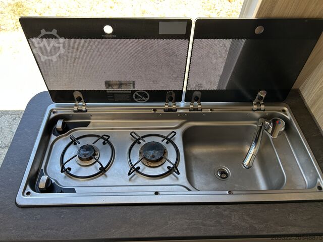 Lakókocsi/lakóautó Fiat Weinsberg Carabus 600 K | 4 Posti Letto | Completamente Attrezzato