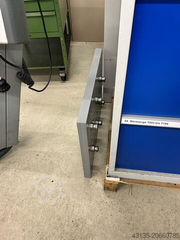 Universellt bearbetningscentrum Deckel Maho DMU 50T