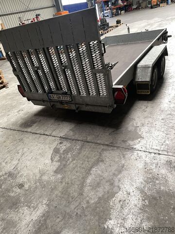Electric 4-wheel forklift Hubtex Senkomat