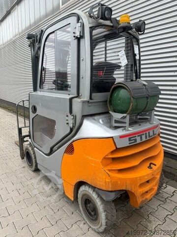 LPG gaffeltrucks Still RX70-20T Drive-In