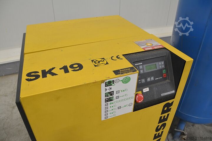 Κοχλιοφόρος συμπιεστής Kaeser SK19